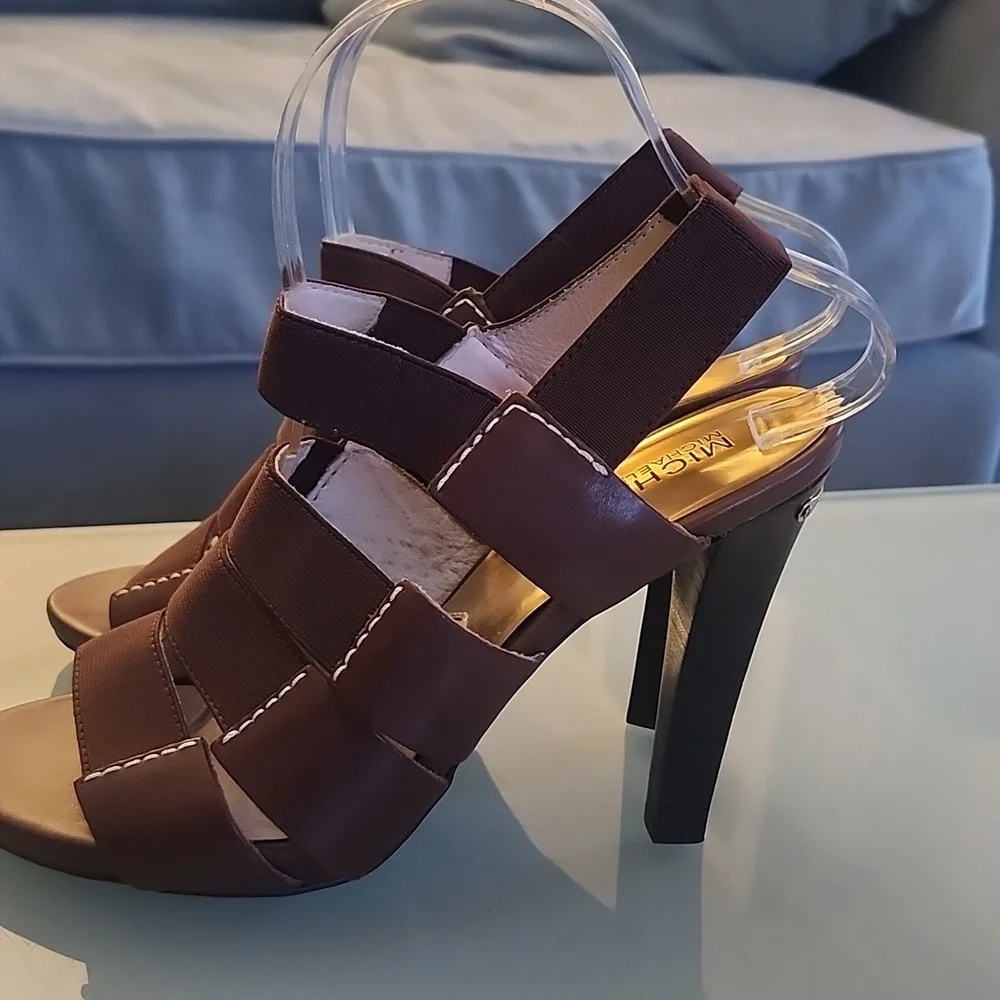 Michael Kors Reed Platform Heeled Strappy Corpcore Minimalist Sandals Size 7.5